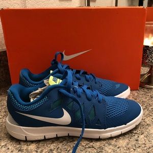 NIB Blue Nike Free Athletic Shoes Kids Size 3